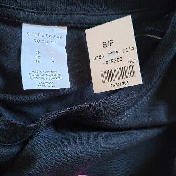 *NEW* HI BARBIE! Pink Graphic Women's Black T-Shirt Size Small - Picture 3 of 3